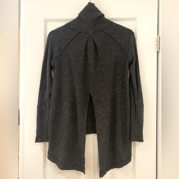 Free People Open Back Grey Turtleneck Sweater in Women's Size XS. - Picture 3 of 3